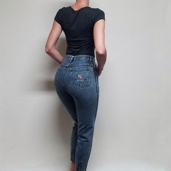 VINTAGE Jordache Extra High Rise Rose Embroidered Side Zip Acid Wash Jeans - Picture 3 of 15